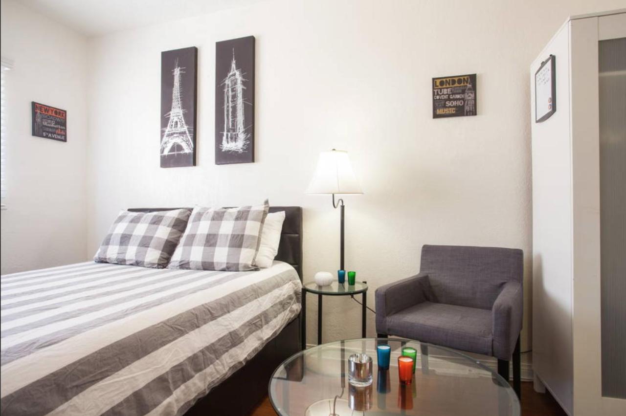 Hollywood Deluxe Suites Лос Анджелис Екстериор снимка